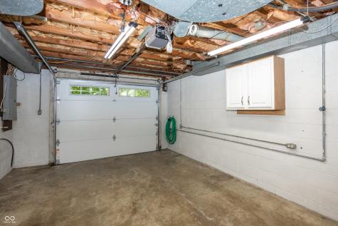 1044 E 75th Street Indianapolis IN 46240