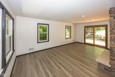 1044 E 75th Street Indianapolis IN 46240