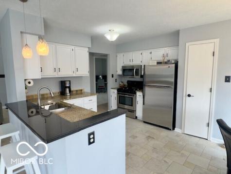 12005 Hardwick Drive Fishers IN 46038