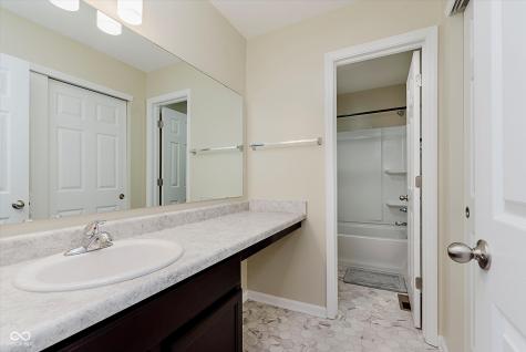 956 Rushmore Drive Pittsboro IN 46167