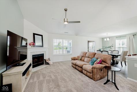 956 Rushmore Drive Pittsboro IN 46167