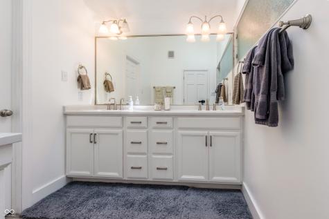 5560 Salem Drive N Carmel IN 46033