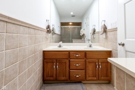 5560 Salem Drive N Carmel IN 46033