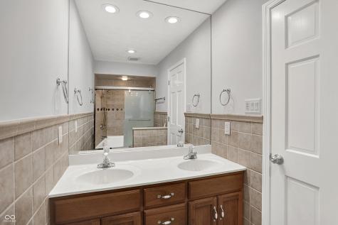 5560 Salem Drive N Carmel IN 46033