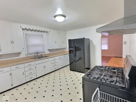 2003 Gilmore Street Columbus IN 47201