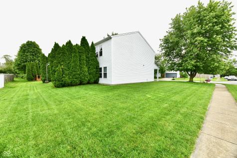 9890 Sapphire Berry Lane Fishers IN 46038