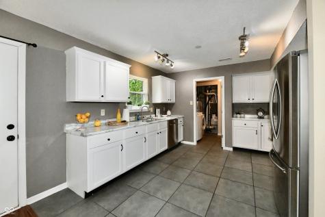 9890 Sapphire Berry Lane Fishers IN 46038