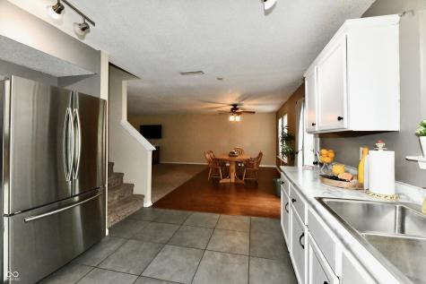 9890 Sapphire Berry Lane Fishers IN 46038