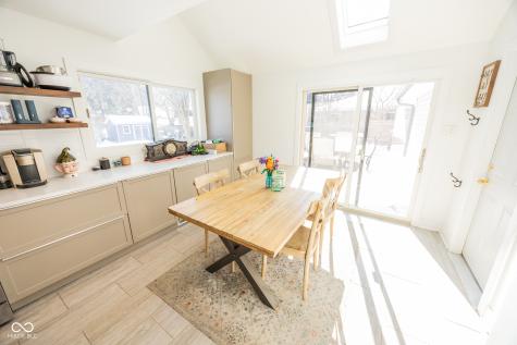 1055 Arroyo Road Greenwood IN 46143