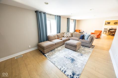 1055 Arroyo Road Greenwood IN 46143