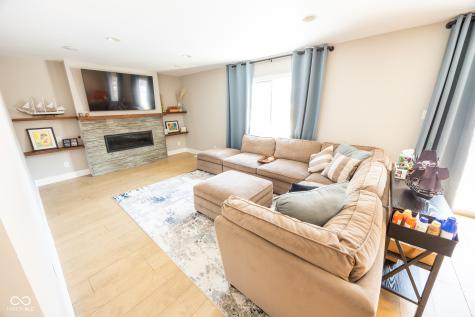 1055 Arroyo Road Greenwood IN 46143