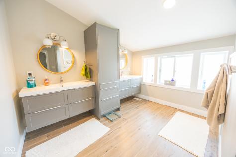 1055 Arroyo Road Greenwood IN 46143