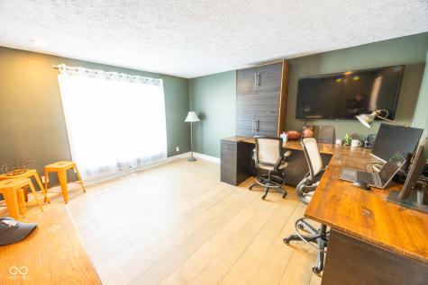 1055 Arroyo Road Greenwood IN 46143