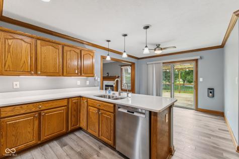 2164 Ridgemere Way Greenwood IN 46143
