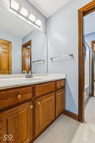 2164 Ridgemere Way Greenwood IN 46143