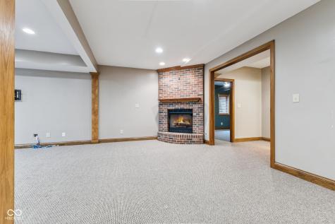 2164 Ridgemere Way Greenwood IN 46143