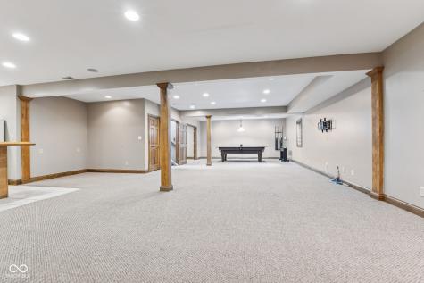 2164 Ridgemere Way Greenwood IN 46143