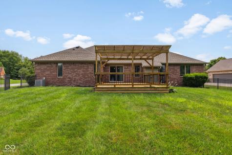 2164 Ridgemere Way Greenwood IN 46143