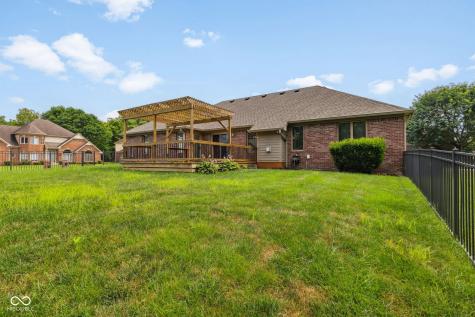 2164 Ridgemere Way Greenwood IN 46143