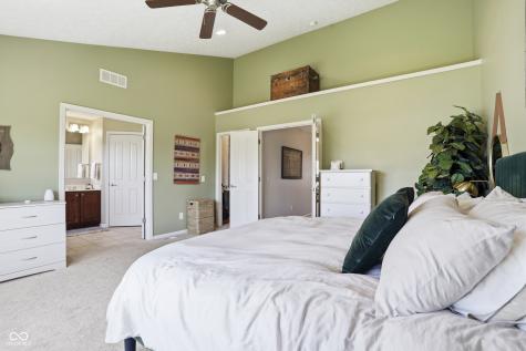 11809 Harvard Lane Carmel IN 46032