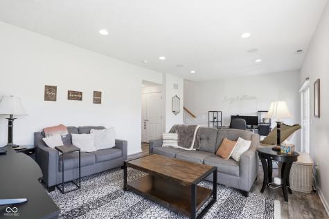 11809 Harvard Lane Carmel IN 46032