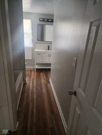 8738 Walma Drive Indianapolis IN 46219