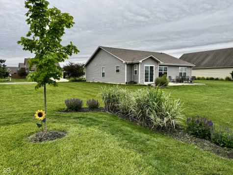 2275 Spring Dipper Drive Greenfield IN 46140