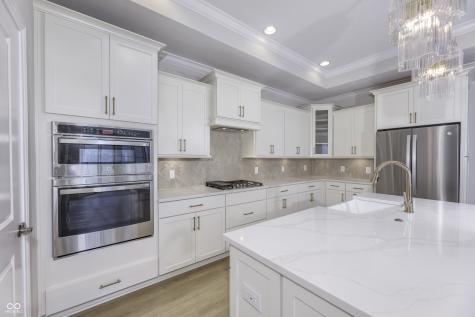7066 Shenandoah Street Zionsville IN 46077