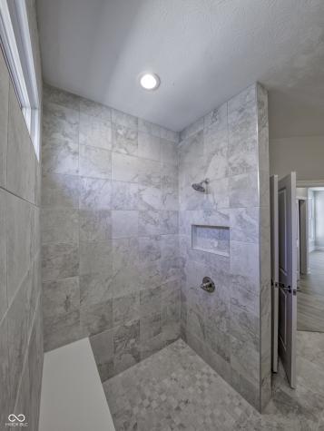 7066 Shenandoah Street Zionsville IN 46077