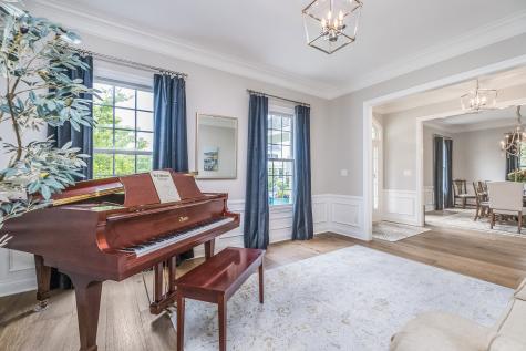 1886 Broughton Street Carmel IN 46032