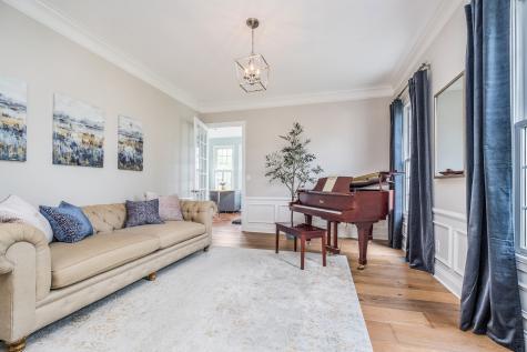 1886 Broughton Street Carmel IN 46032