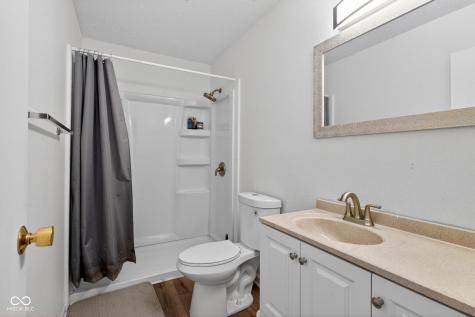 5304 Alameda Road Indianapolis IN 46228