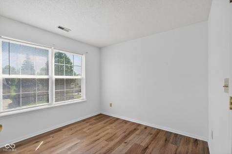 5304 Alameda Road Indianapolis IN 46228