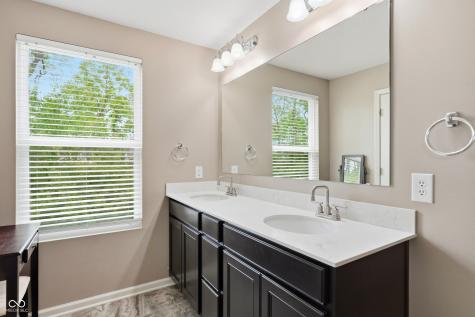 5521 Arrowgrass Court Noblesville IN 46062