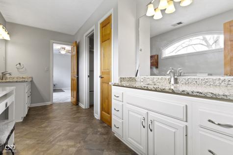 13 Ridgeline Drive Brownsburg IN 46112