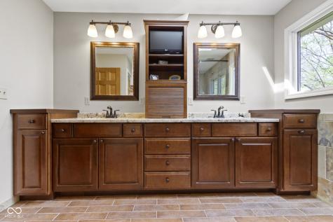 13 Ridgeline Drive Brownsburg IN 46112