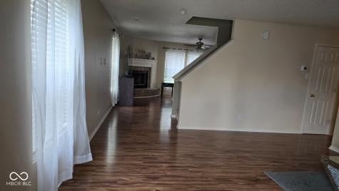 1220 N Aberdeen Drive Franklin IN 46131