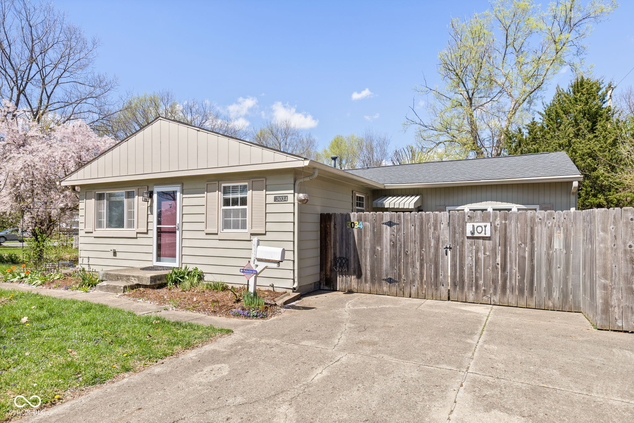 3034 Roberta Drive Indianapolis IN 46222