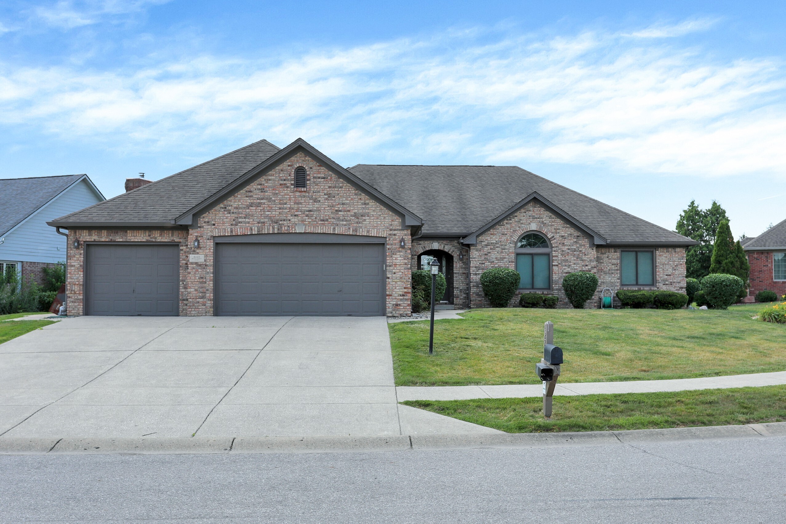 4225 Moss Ridge Court Indianapolis IN 46237