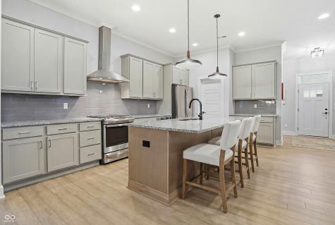 9864 Northern Lights Lane Carmel IN 46280