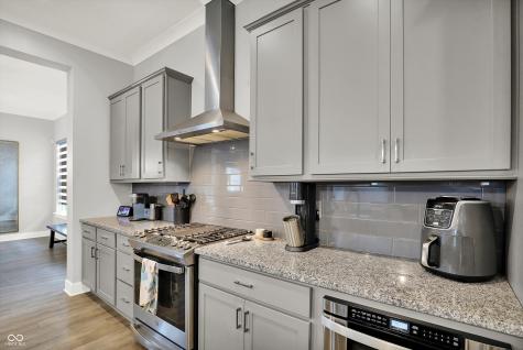 9864 Northern Lights Lane Carmel IN 46280