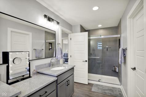 9864 Northern Lights Lane Carmel IN 46280