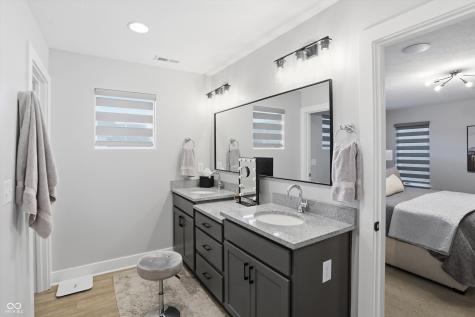 9864 Northern Lights Lane Carmel IN 46280