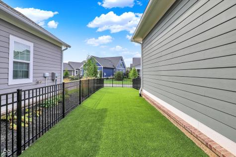 9864 Northern Lights Lane Carmel IN 46280