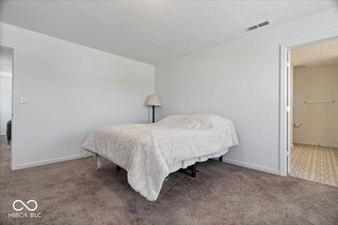 13194 N Landing Circle E Camby IN 46113