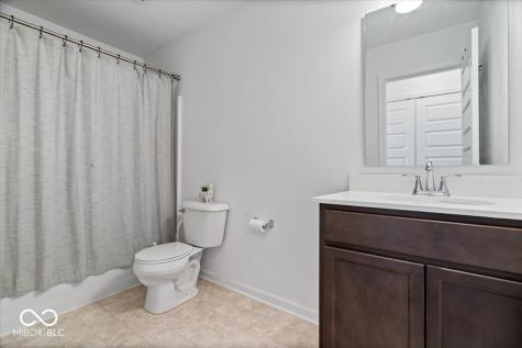 13194 N Landing Circle E Camby IN 46113