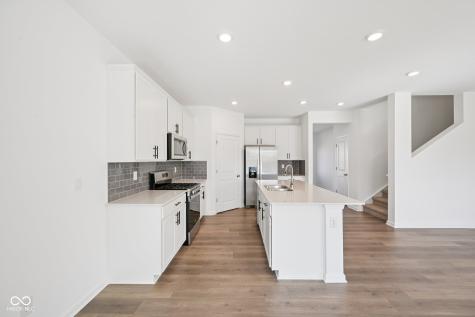 8097 Wesleyan Drive Avon IN 46123