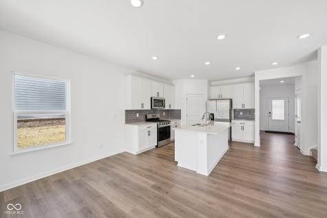 8097 Wesleyan Drive Avon IN 46123