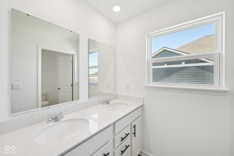 8097 Wesleyan Drive Avon IN 46123