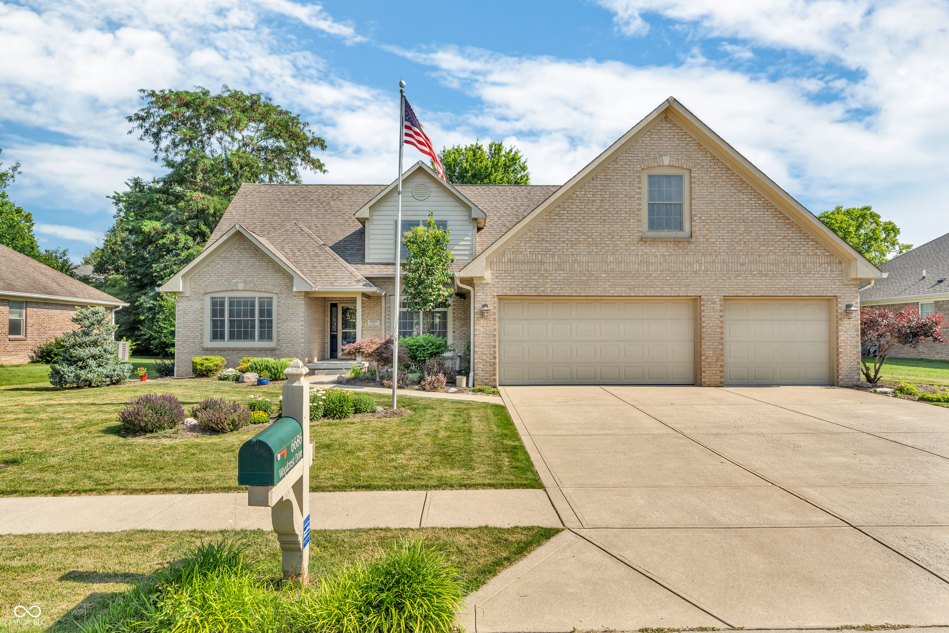 6686 Woodcrest Drive Avon IN 46123